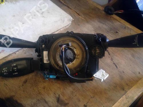 Used Steering column stalk PEUGEOT 5008 (0U_, 0E_) 1.6 HDi (110 hp) 21861266