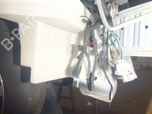 Used Windscreen washer tank Windscreen washer tank TOYOTA AVENSIS Saloon (_T27_) 1.8 VVT-i (ZRT271_, ZRT271R) (147 hp) 35989279 35989279
