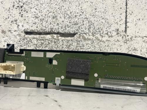 Used Instrument cluster Instrument cluster CITROËN C3 Picasso (SH_) 1.2 THP 110 (SHHNZ6) (110 hp) 32068899 32068899