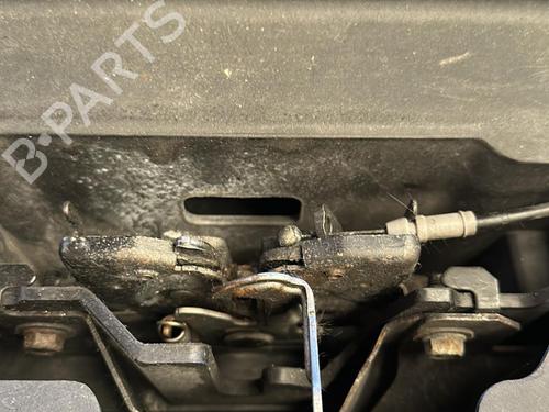 Used Hood lock MAZDA 3 (BL) 2.2 MZR CD (BL10) (185 hp) 20870732