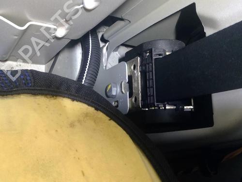 Venstre bak beltestrammer PEUGEOT 206 CC (2D) 1.6 16V (2DNFUF, 2DNFUR) (109 hp) 20864473