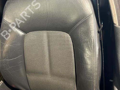 Used Left front seat Left front seat PEUGEOT 407 (6D_) 2.0 HDi 135 (6DRHRH, 6DRHRE, 6DRHRG, 6DRHRJ) (136 hp) 39979707 39979707