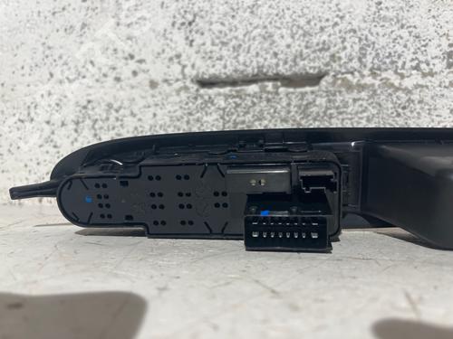 Left front window switch CITROËN DS3 (SA_) 1.6 HDi 110 | BP37799245I27 - Image 3