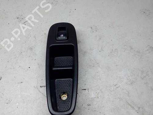 Used Right front window switch FIAT 500L (351_, 352_) 1.3 D Multijet (199LXY1A, 199LXY11) (84 hp) 21862220