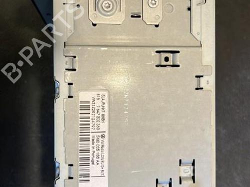 Used Radio Radio VW POLO V (6R1, 6C1) 1.2 (60 hp) 21864481 21864481