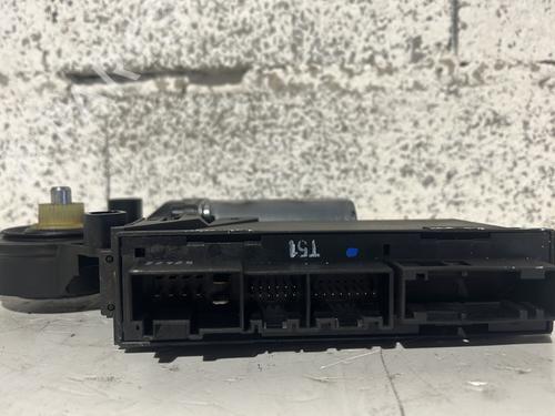 left-rear-window-motor-audi-a4-b7-8ec-2004-2005-2006-2007-2008-2009-33119895 main image