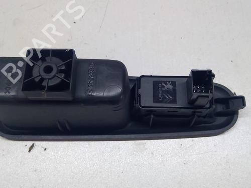 Used Left rear window switch Left rear window switch PEUGEOT 3008 I MPV (0U_) 1.6 HDi (109 hp) 21861723 21861723