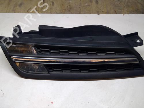 Used Grille NISSAN MICRA III (K12) 1.2 16V (80 hp) 21859937