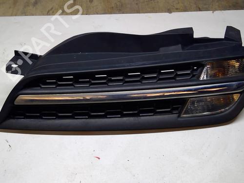 Used Grille NISSAN MICRA III (K12) 1.2 16V (80 hp) 21859936
