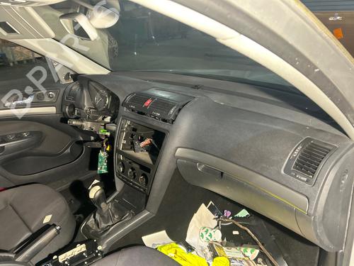 Dashboard SKODA OCTAVIA II Combi (1Z5) 1.6 FSI | BP39937683C46 - Image 2
