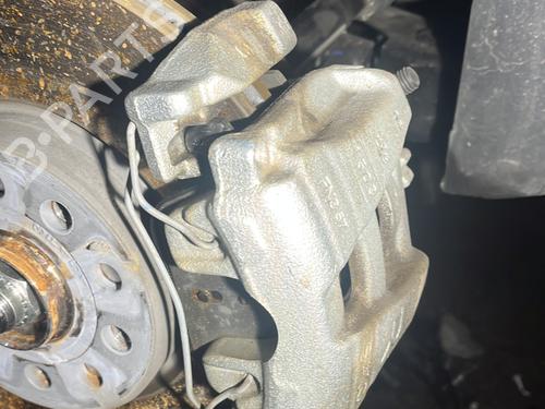 right-front-brake-caliper-mg-mg-5-estate-2020-32440355 main image