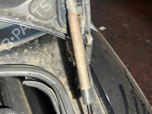 tailgate-lift-support-audi-a4-b7-8ec-2004-2005-2006-2007-2008-2009-33119891 main image