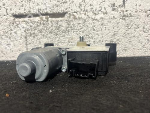 Used Left front window motor Left front window motor SKODA FABIA III (NJ3) 1.0 (60 hp) 28129347 28129347