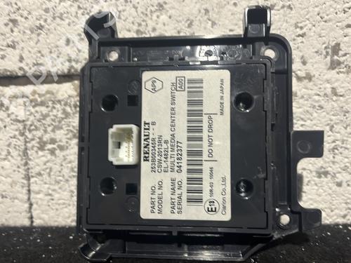 Used Switch Switch RENAULT MEGANE III Coupe (DZ0/1_) 1.6 dCi (DZ00, DZ12, DZ2A, DZ13) (130 hp) 26618984 26618984