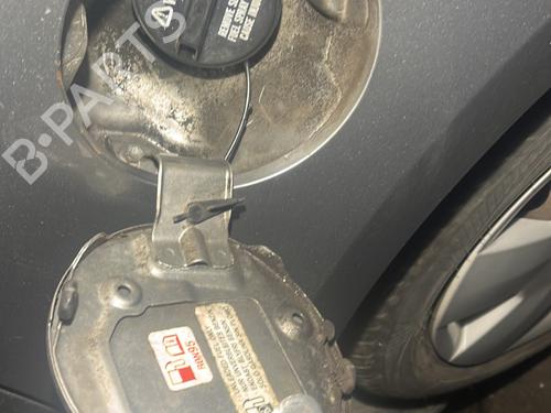 Klapa wlewu paliwa SUZUKI SWIFT III (MZ, EZ) 1.3 (RS413, ZC11S) | BP29318554C131 