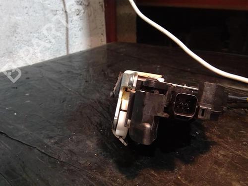 Front left lock MITSUBISHI OUTLANDER II (CW_W) 2.0 DI-D (CW8W) | BP20868230C98 
