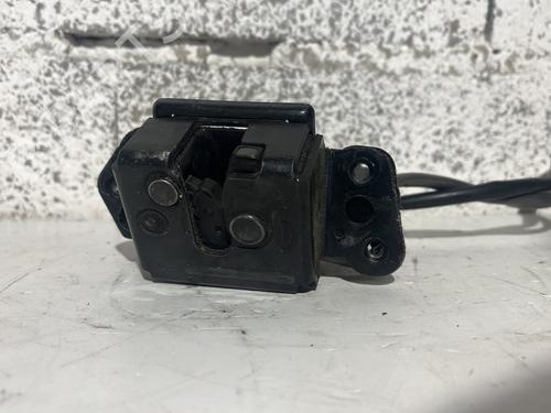 Tailgate lock TOYOTA COROLLA Verso (ZER_, ZZE12_, R1_) 2.2 D-4D (AUR10_, AUR10R) | BP32341485C101