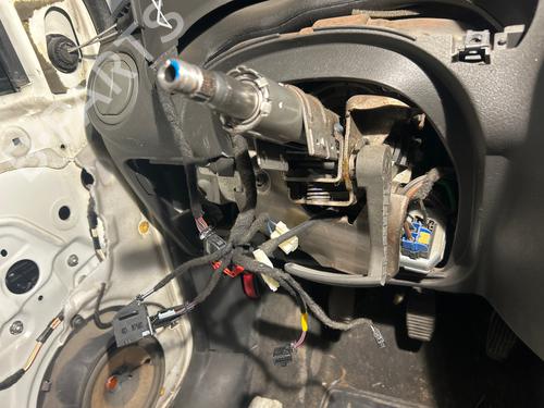 Used Steering column Steering column 38776770 38776770
