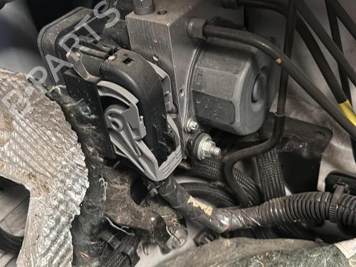 Used ABS pump RENAULT CLIO IV (BH_) 1.5 dCi 90 (90 hp) 20866603