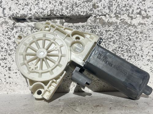 right-front-window-motor-peugeot-307-3ac-2000-2001-2002-2003-2004-2005-2006-2007-2008-2009-2010-2011-2012-33652250 main image