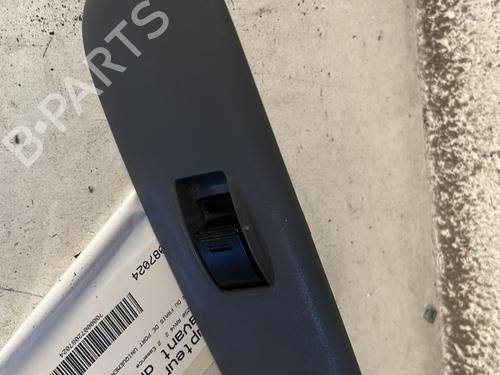 Used Right front window switch TOYOTA RAV 4 II (_A2_) 2.0 4WD (ACA21, ACA20) (150 hp) 21863103