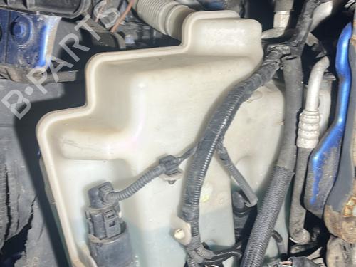 Windscreen washer tank VW GOLF V (1K1) 1.9 TDI | BP24952111C113 