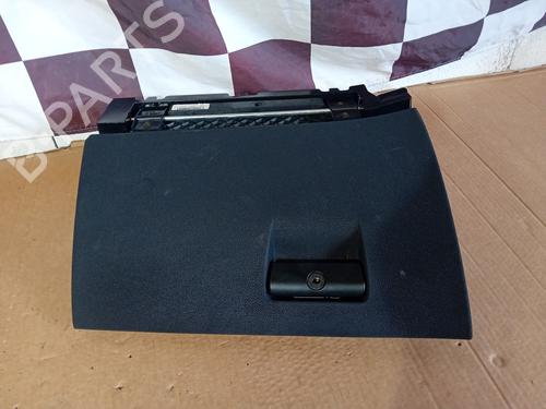 Used Glove box BMW X3 (E83) 2.0 d (150 hp) 20872308