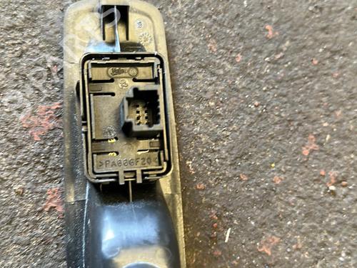Used Left rear window switch Left rear window switch RENAULT GRAND SCÉNIC III (JZ0/1_) 1.9 dCi (JZ0J, JZ0N, JZ1K, JZ1S) (131 hp) 25844000 25844000