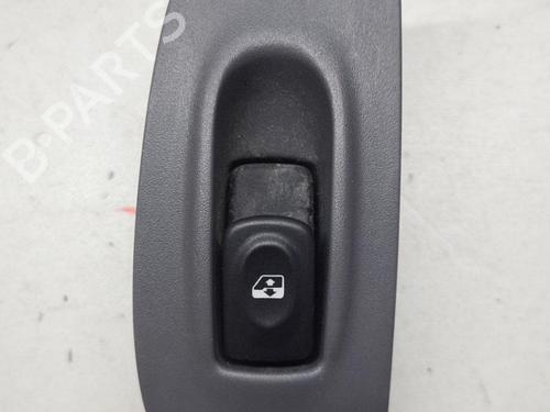 Højre fortil elrude kontakt RENAULT MEGANE I (BA0/1_) 1.6 16V (BA04, BA0B, BA11, BA1J, BA16, BA19, BA1K, BA1V,... (107 hp) 21860057