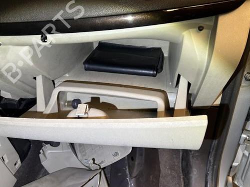 Used Glove box RENAULT GRAND SCÉNIC III (JZ0/1_) 1.9 dCi (JZ0J, JZ0N, JZ1K, JZ1S) (131 hp) 20862567