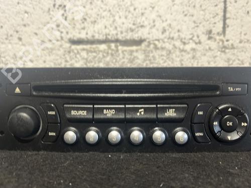 Used Radio CITROËN C3 II (SC_) 1.1 i (60 hp) 27716841
