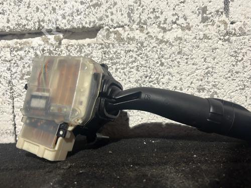 Headlight switch TOYOTA COROLLA Verso (ZER_, ZZE12_, R1_) 2.2 D-4D (AUR10_, AUR10R) | BP29852639I24 