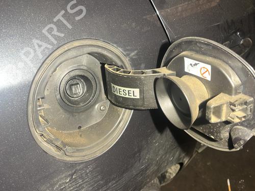 fuel-flap-renault-megane-iii-hatchback-bz01_-b3_-2008-33021004 main image