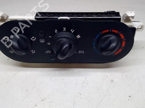 AC-Styringsenhed/Manøvreenhed RENAULT TWINGO II (CN0_) 1.2 16V (CN04, CN0B) (75 hp) 25275645