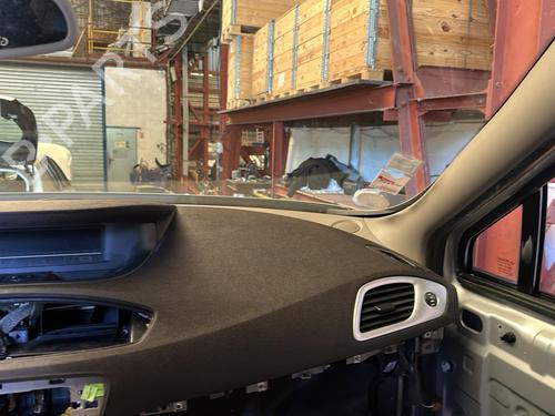 Used Dashboard RENAULT GRAND SCÉNIC III (JZ0/1_) 1.9 dCi (JZ0J, JZ0N, JZ1K, JZ1S) (131 hp) 25844010