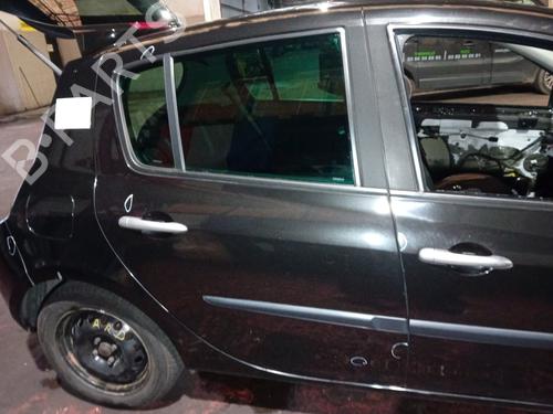 Used Right rear door RENAULT CLIO III (BR0/1, CR0/1) 1.5 dCi (BR17, CR17) (86 hp) 21063125