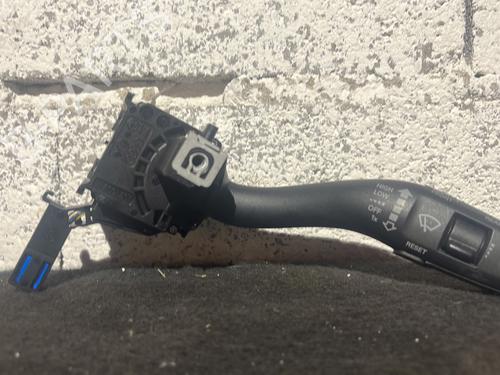 Used Steering column stalk AUDI A3 Sportback (8PA) 1.6 (102 hp) 28216694