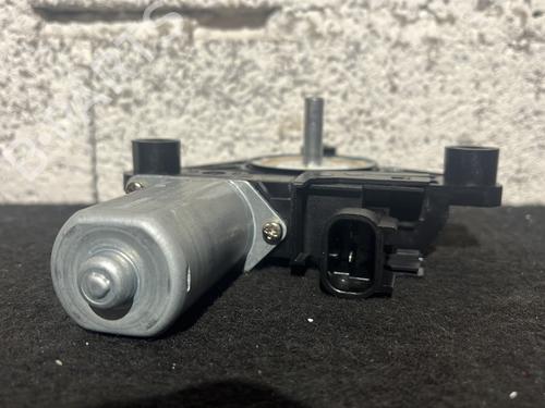 Left rear window motor FIAT 500X (334_) 1.0 (334.AXN1B) | BP27177180E23 