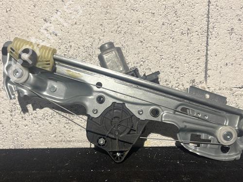 Used Rear left window mechanism RENAULT MEGANE IV Hatchback (B9A/M/N_) 1.5 dCi 110 (B9A3) (110 hp) 29422538