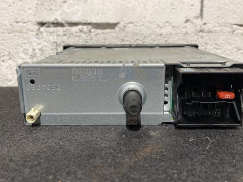 Used Radio Radio CITROËN C3 II (SC_) 1.6 HDi 90 (90 hp) 20868542 20868542