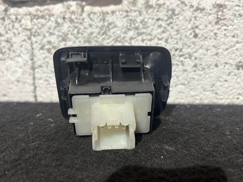 Used Right front window switch Right front window switch RENAULT TRAFIC III Van (FG_) 2.0 dCi 120 (FGMN) (120 hp) 27161659 27161659