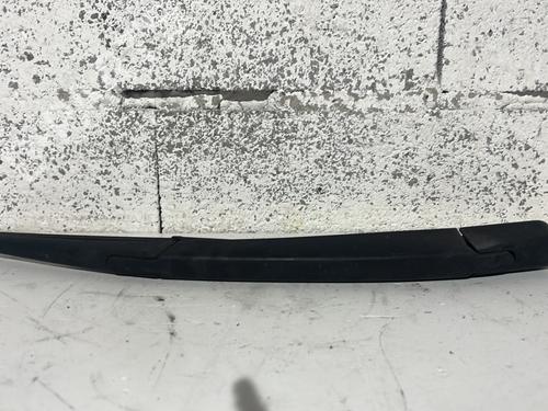 rear-windshield-wiper-arm-renault-clio-ii-bb_-cb_-1998-1999-2000-2001-2002-2003-2004-2005-2006-2007-2008-2009-2010-2011-2012-2013-2014-2015-2016-32030977 main image