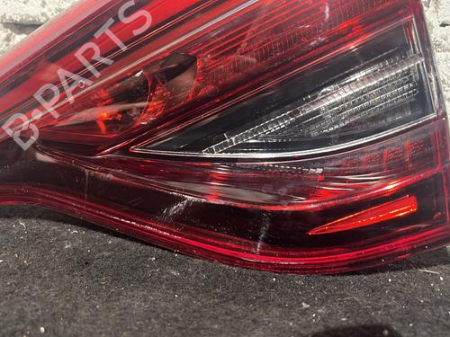 Used Right tailgate light Right tailgate light RENAULT CLIO V (B7_) 1.0 TCe 100 (B7MT) (101 hp) 27221213 27221213