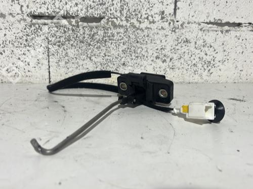 Used Tailgate lock Tailgate lock 32031004 32031004