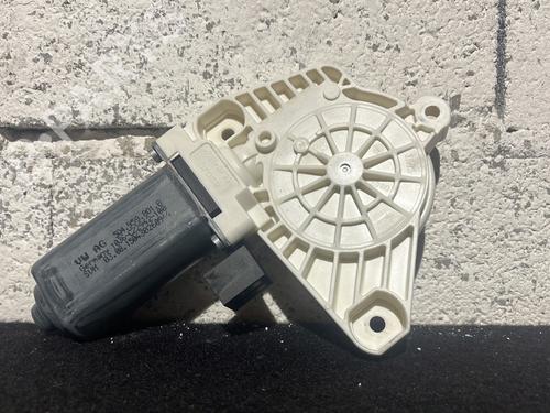 left-front-window-motor-vw-golf-vii-5g1-bq1-be1-be2-2012-2013-2014-2015-2016-2017-2018-2019-2020-2021-25738797 main image