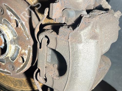 Used Right front brake caliper Right front brake caliper PEUGEOT 3008 II SUV (MC_, MR_, MJ_, M4_) 1.5 BlueHDi 130 (131 hp) 33301229 33301229