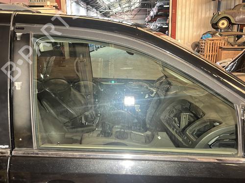 right-front-door-lancia-voyager-mpv-404_-2011-2012-2013-2014-24980728 main image