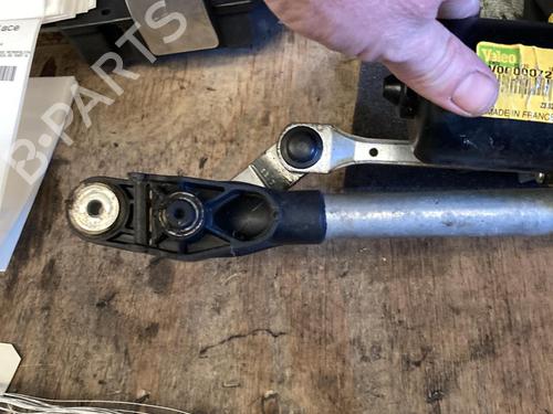 Silniczek wycieraczek przednich RENAULT MEGANE III Hatchback (BZ0/1_, B3_) 1.5 dCi (BZ0C) | BP21860748M29