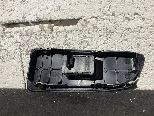 Right front window switch BMW 1 (E87) 118 d | BP24803142I26 