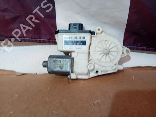 Right front window motor BMW X3 (E83) 2.0 d | BP21865865E20 - Image 3